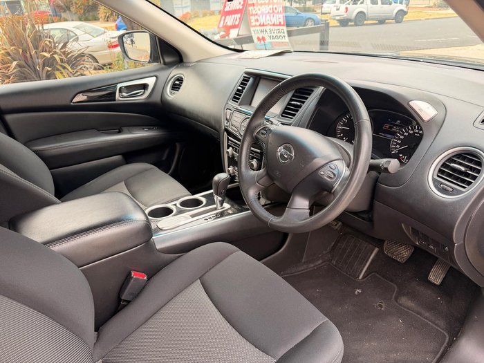 2018 Nissan Pathfinder ST