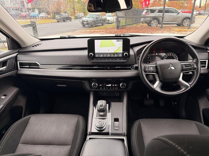 2021 Mitsubishi Outlander LS
