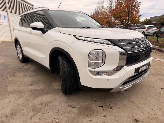 2021 Mitsubishi Outlander LS