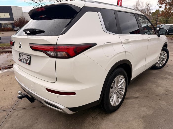 2021 Mitsubishi Outlander LS