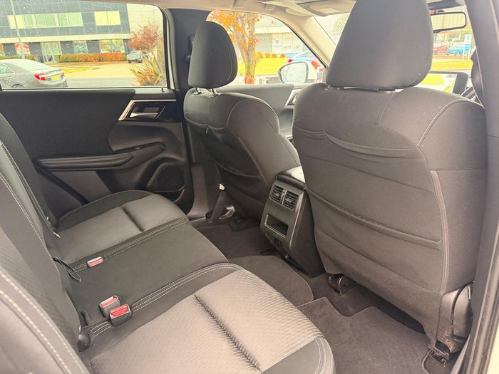 2021 Mitsubishi Outlander LS