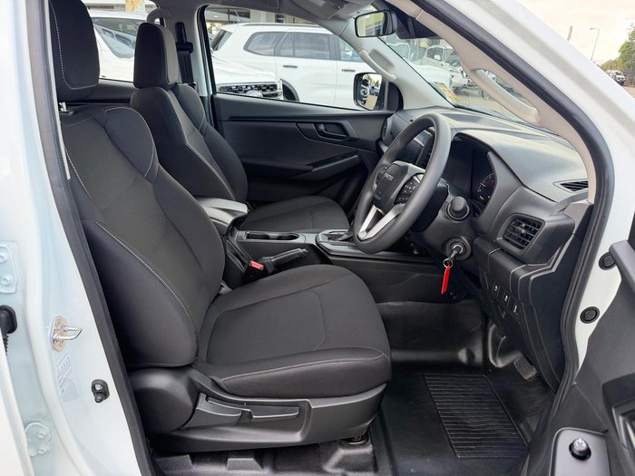 2025 Isuzu D-MAX SX MY25.5 4X4 Dual Range Mineral White