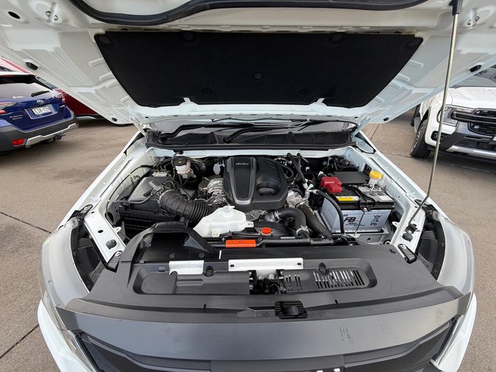 2025 Isuzu D-MAX SX MY25.5 4X4 Dual Range Mineral White