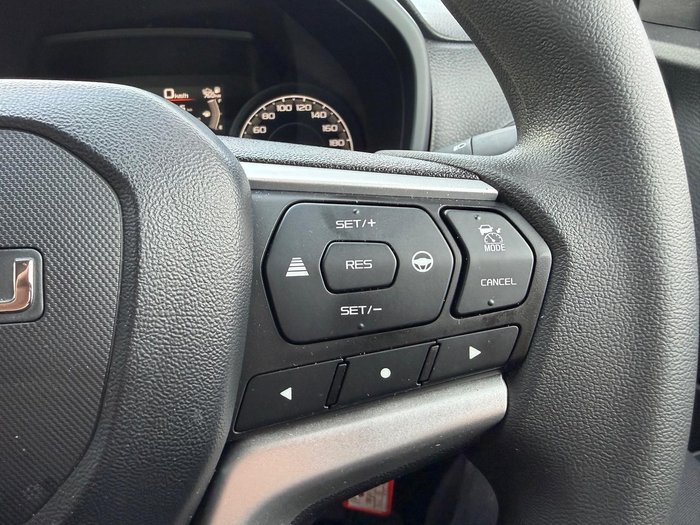 2025 Isuzu D-MAX SX MY25.5 4X4 Dual Range Mineral White