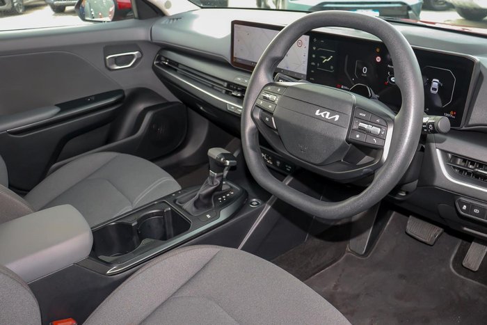 2025 Kia K4 Sport