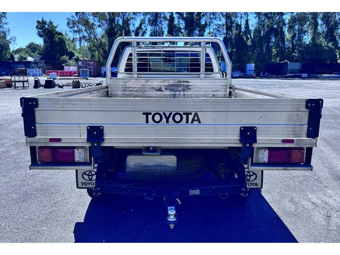 2024 Toyota Hilux SR