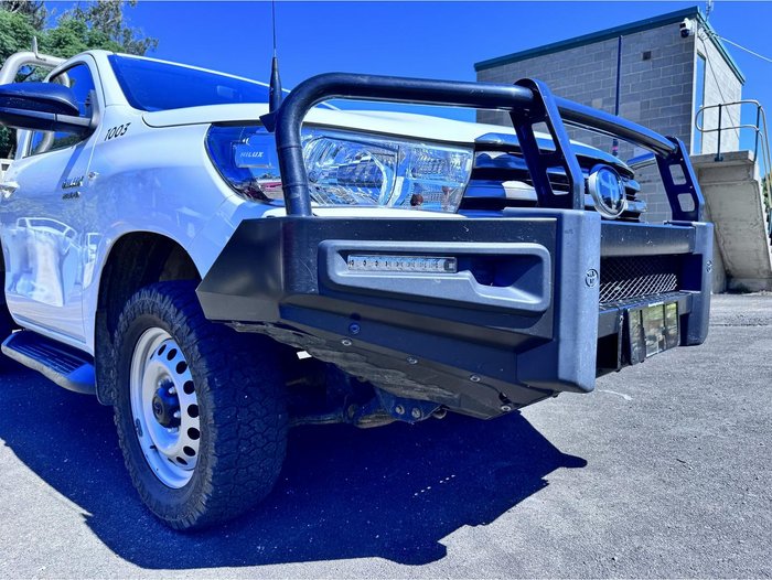 2024 Toyota Hilux SR