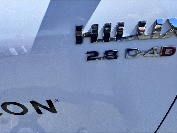 2024 Toyota Hilux SR