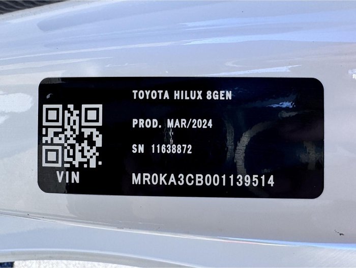 2024 Toyota Hilux SR
