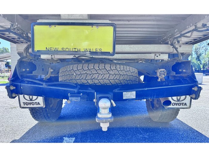2024 Toyota Hilux SR