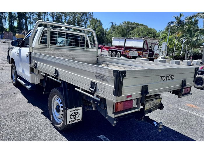 2024 Toyota Hilux SR