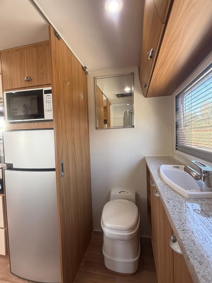 2014 Avan Frances 17' - 1 Owner