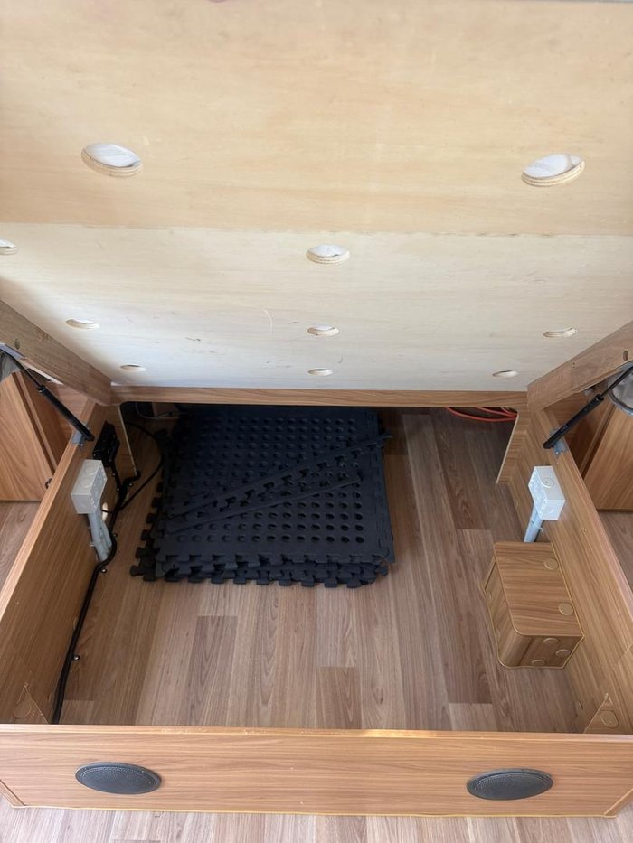2014 Avan Frances 17' - 1 Owner