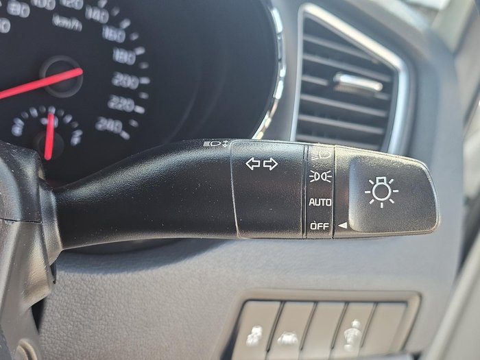 2019 Kia Carnival S