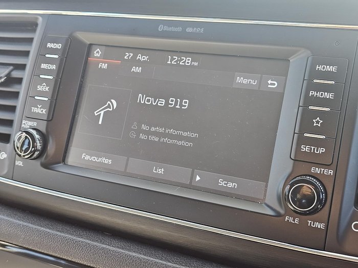 2019 Kia Carnival S