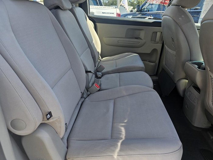 2019 Kia Carnival S