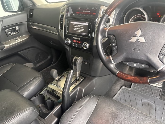 2016 Mitsubishi Pajero