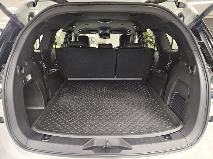 2025 Isuzu MU-X LS-T MY25.5 4X4 Dual Range Moonstone White