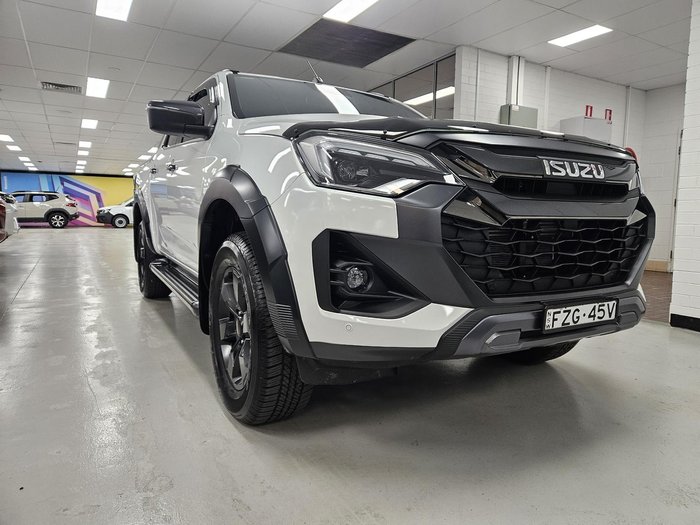 2025 Isuzu D-MAX X-TERRAIN