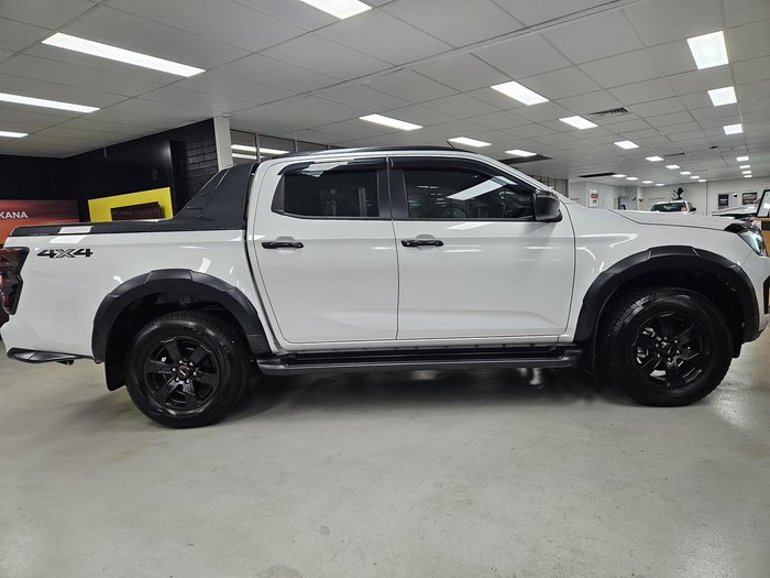 2025 Isuzu D-MAX X-TERRAIN