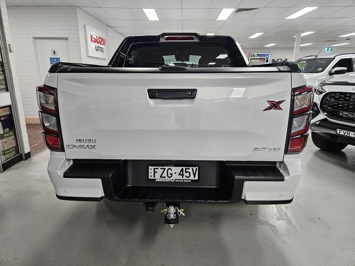 2025 Isuzu D-MAX X-TERRAIN