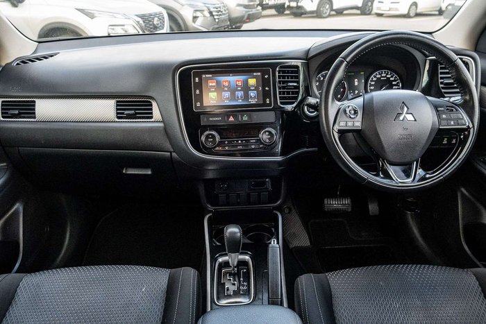 2017 Mitsubishi Outlander LS