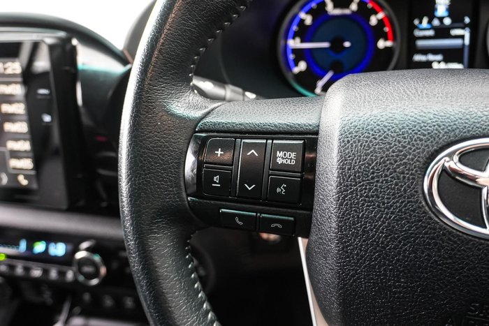 2018 Toyota Hilux SR5