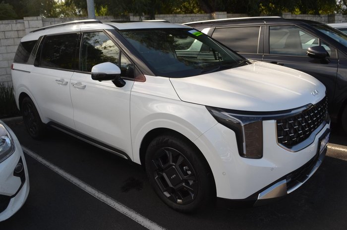 2025 Kia Carnival GT-Line HEV