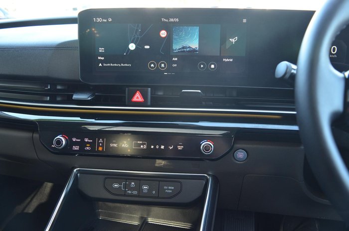2025 Kia Carnival GT-Line HEV
