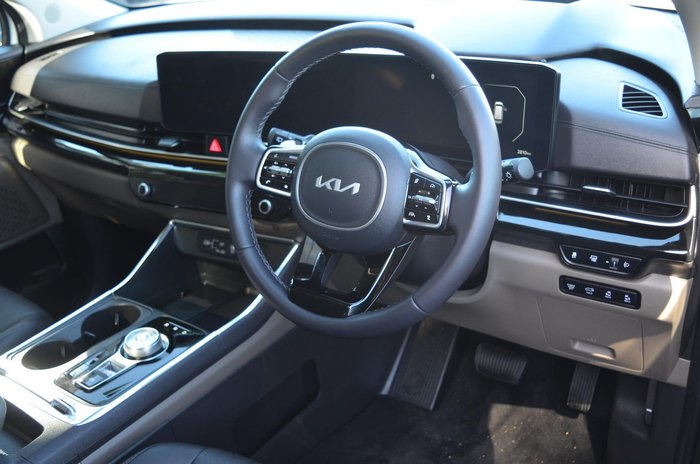 2025 Kia Carnival GT-Line HEV