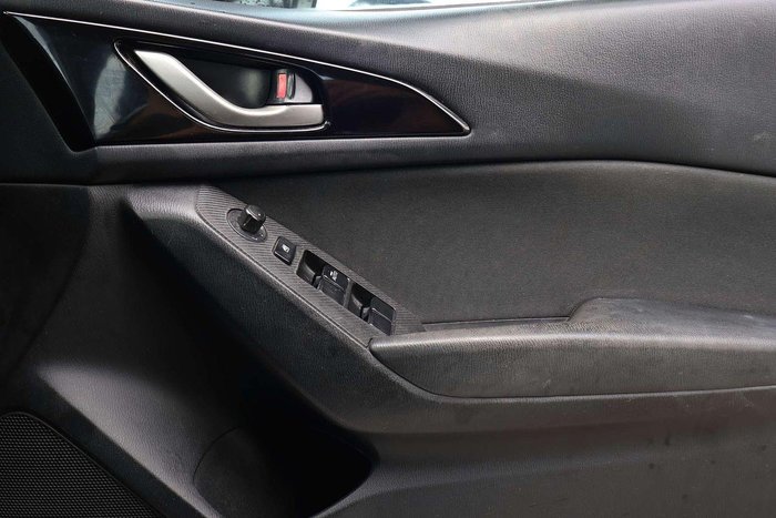 2014 Mazda 3 Neo