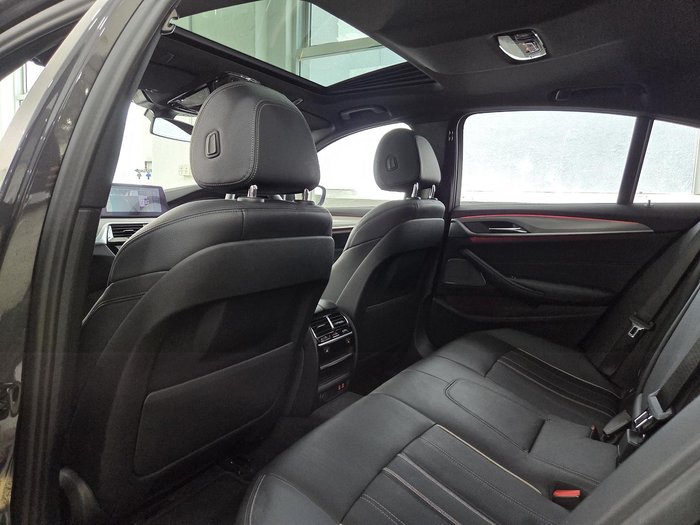 2020 BMW 5 Series 530d M Sport