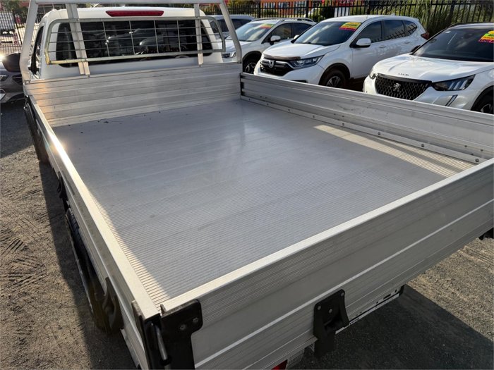 2019 NISSAN NAVARA RX (4x2) D23 SERIES III MY18 White