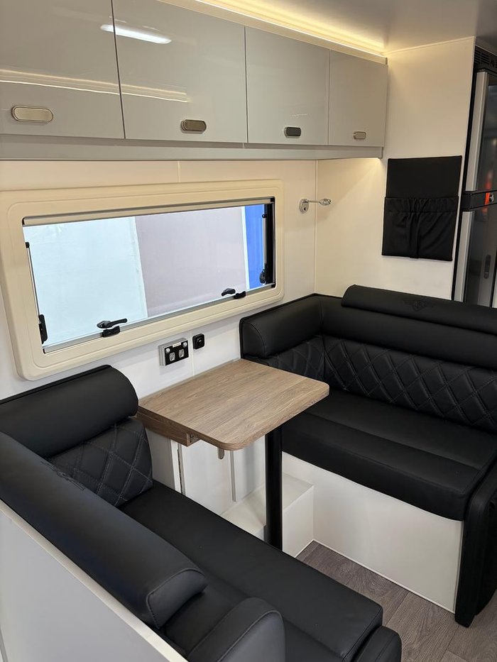 2026 JB Caravans Gator X Dual 18.6
