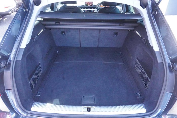 2019 Audi A4 45 TFSI S line