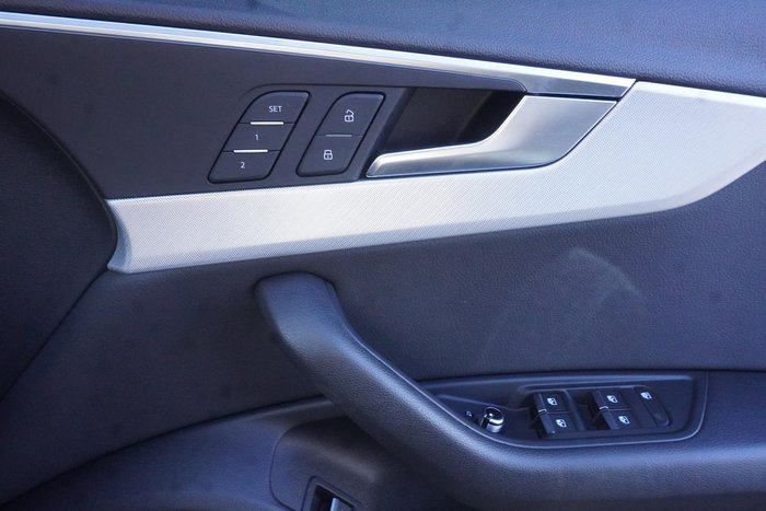 2019 Audi A4 45 TFSI S line