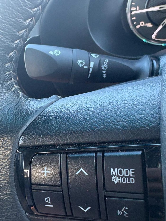 2023 Toyota Hilux SR