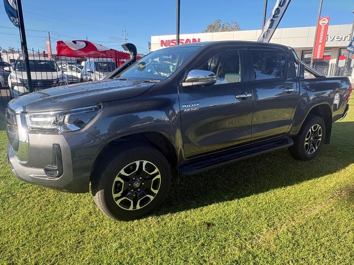 2023 Toyota Hilux SR