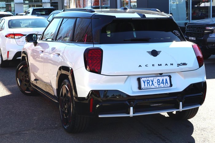 2025 MINI Aceman JCW E Favoured