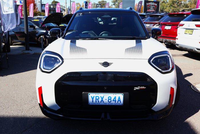 2025 MINI Aceman JCW E Favoured