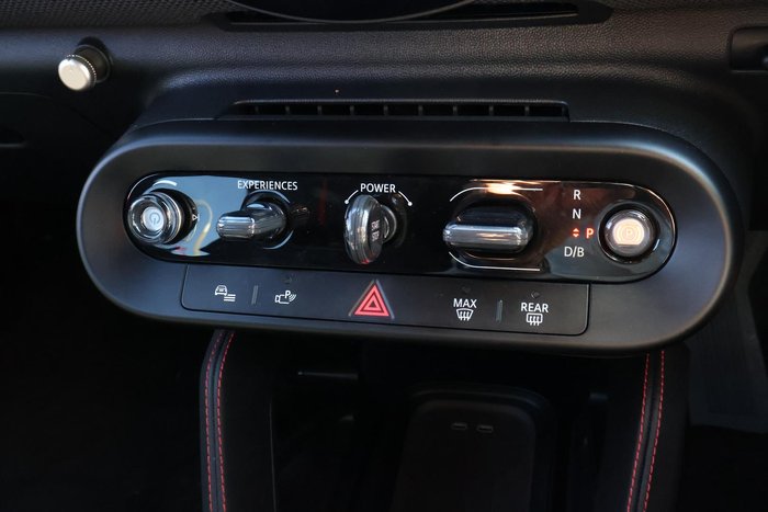 2025 MINI Aceman JCW E Favoured