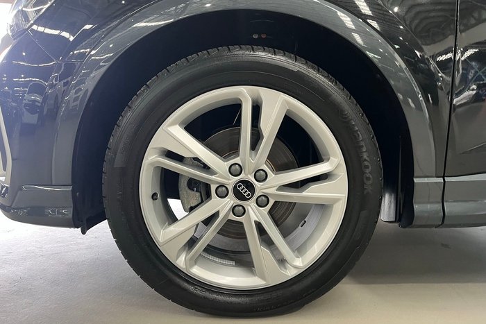 2024 Audi Q3 35 TFSI S line