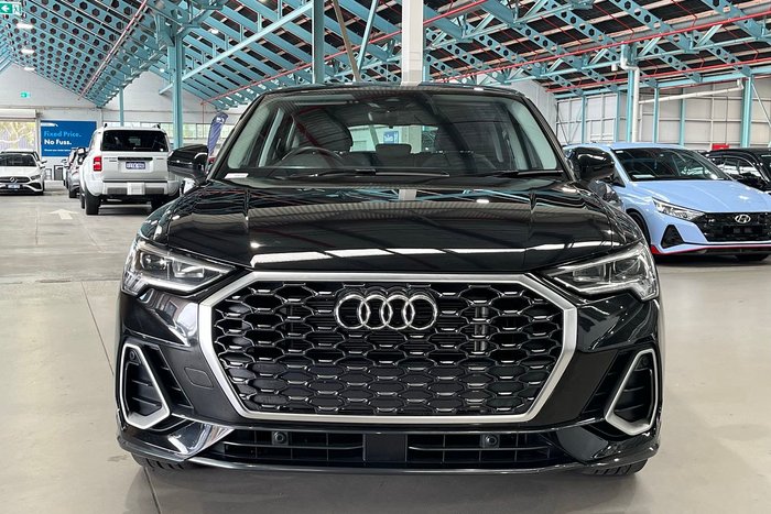 2024 Audi Q3 35 TFSI S line