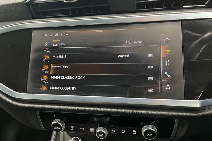 2024 Audi Q3 35 TFSI S line