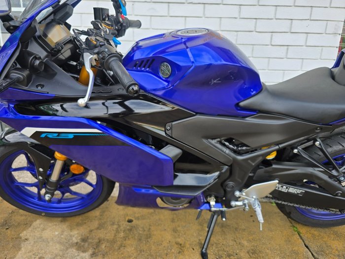 2025 YAMAHA YZF-R3 Blue