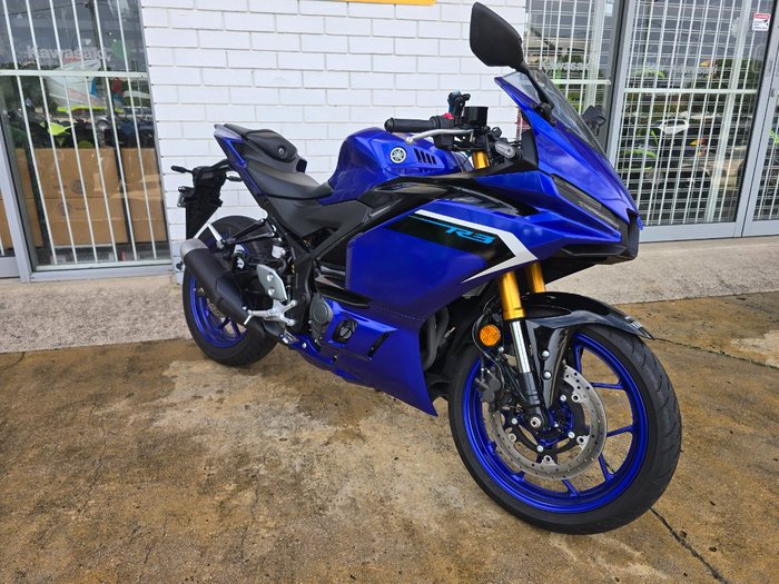 2025 YAMAHA YZF-R3 Blue
