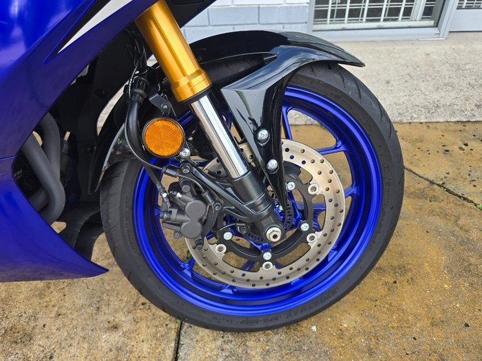 2025 YAMAHA YZF-R3 Blue