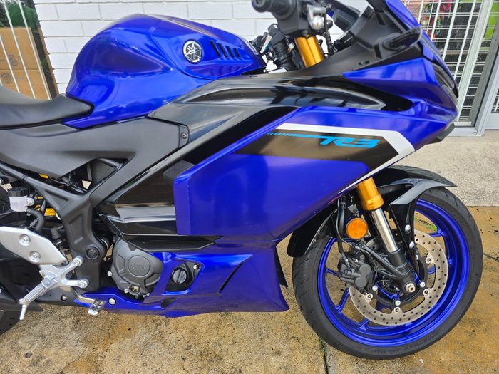 2025 YAMAHA YZF-R3 Blue