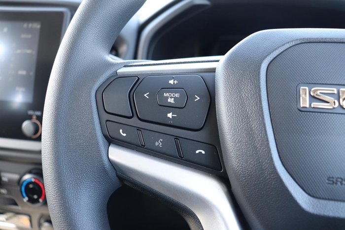 2025 Isuzu D-MAX SX
