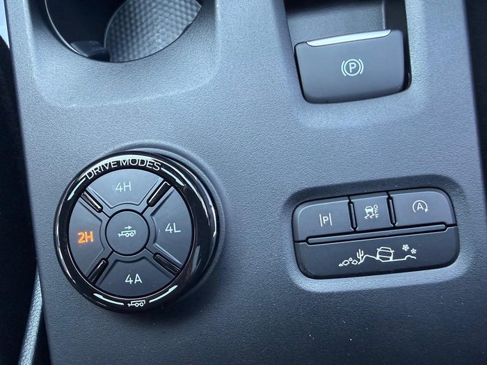 2025 Ford Everest Platinum